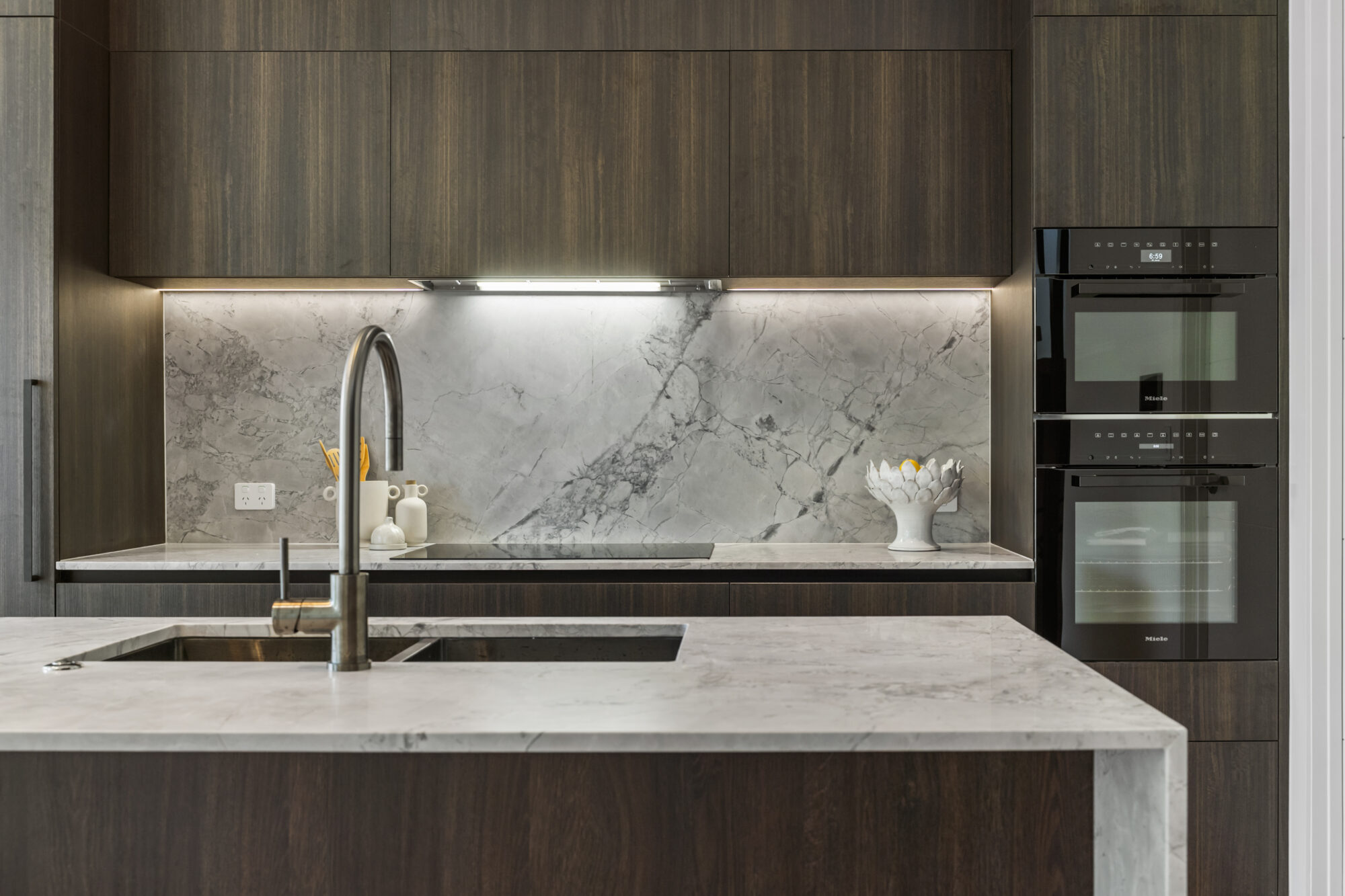 13647317_12-328-17_photo_print